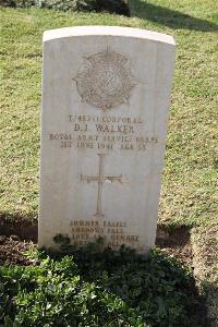 Ismailia War Memorial Cemetery - Walker, David Johnstone